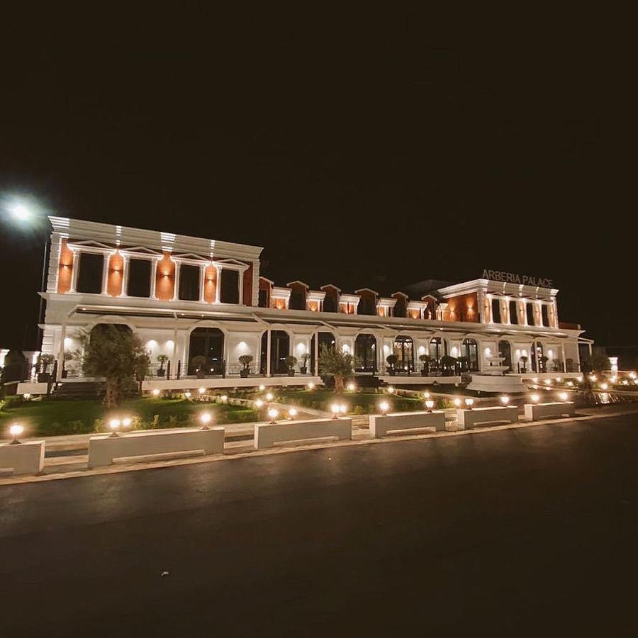Arberia Palace Hotel Fushe Milot Exterior foto